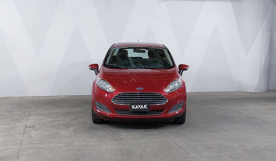 Ford Fiesta 1.6 SE MT Hatchback 2016