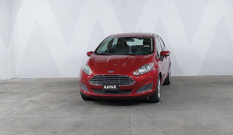 Ford Fiesta 1.6 SE MT Hatchback 2016