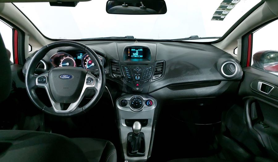 Ford Fiesta 1.6 SE MT Hatchback 2016