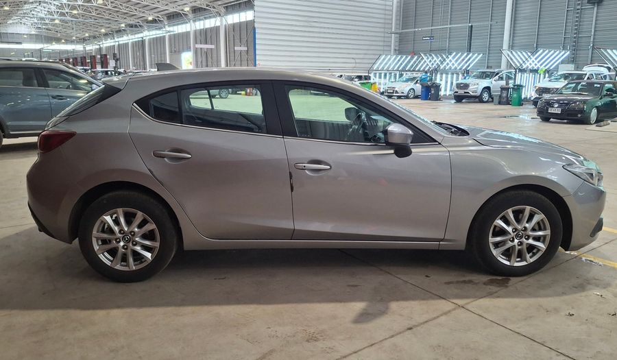 Mazda 3 2.0 SKYACTIV-G V Hatchback 2015