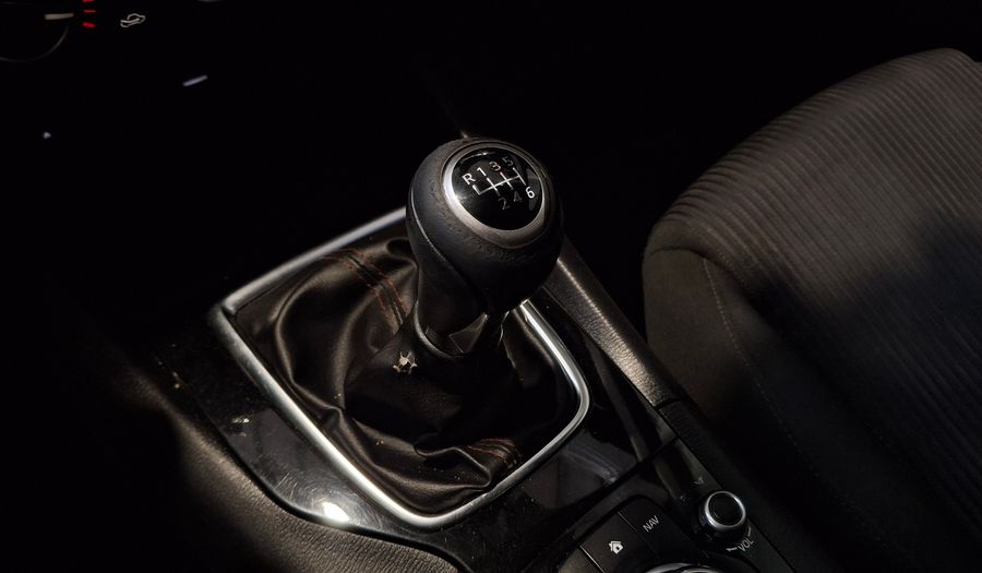 Mazda 3 2.0 SKYACTIV-G V Hatchback 2015