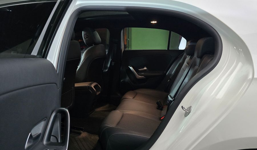 Mercedes Benz Clase A 1.3 200 PROGRESSIVE Hatchback 2022