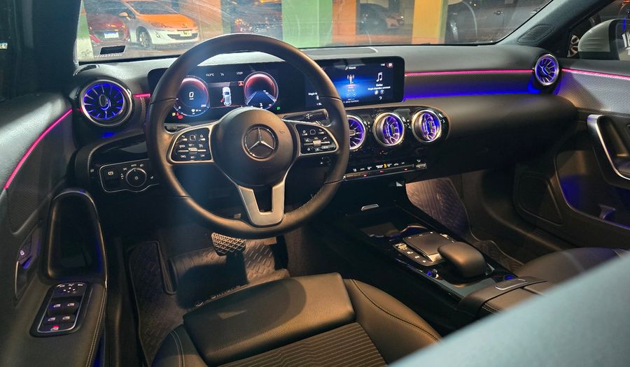 Mercedes Benz Clase A 1.3 200 PROGRESSIVE Hatchback 2022