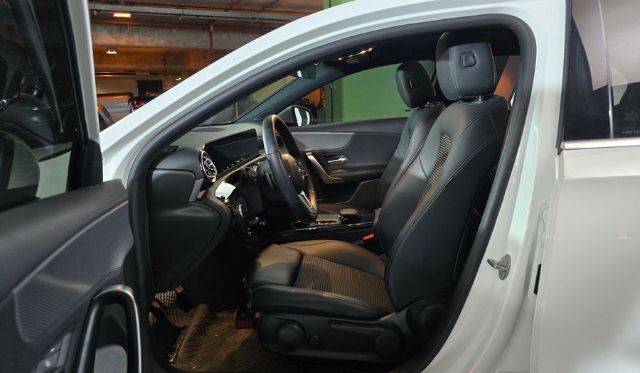 Mercedes Benz Clase A 1.3 200 PROGRESSIVE Hatchback 2022
