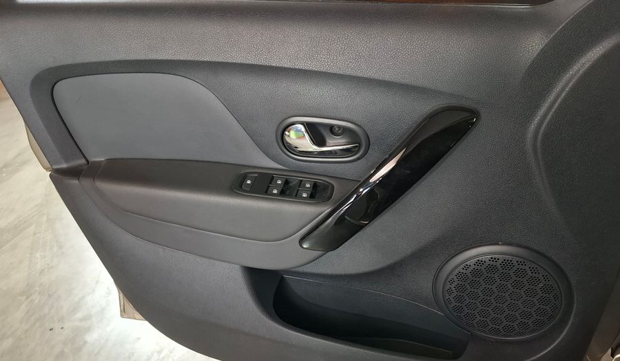 Renault Sandero Stepway 1.6 INTENS Hatchback 2022
