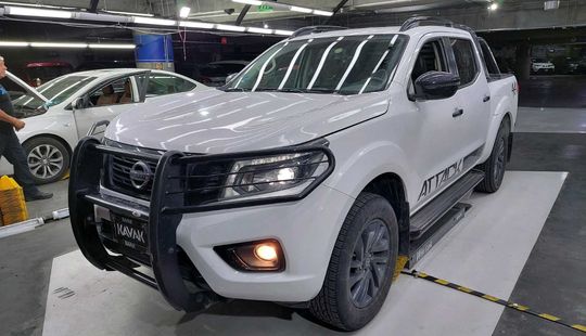 Nissan • NP300