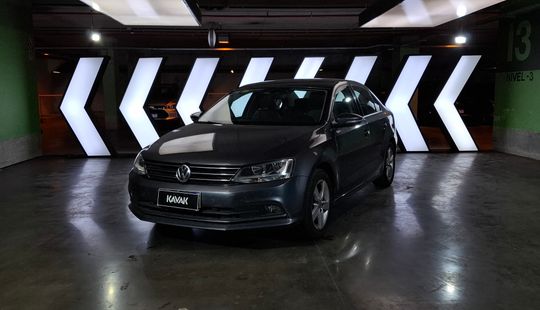 Volkswagen • Vento