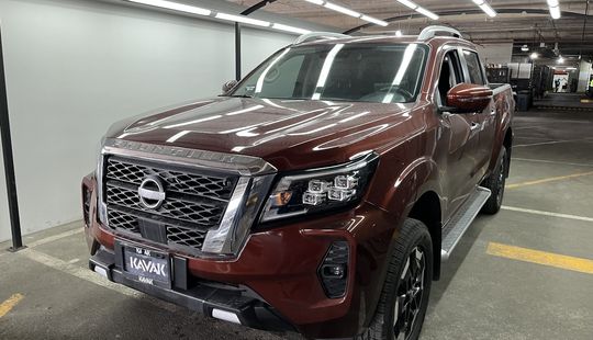 Nissan • Frontier
