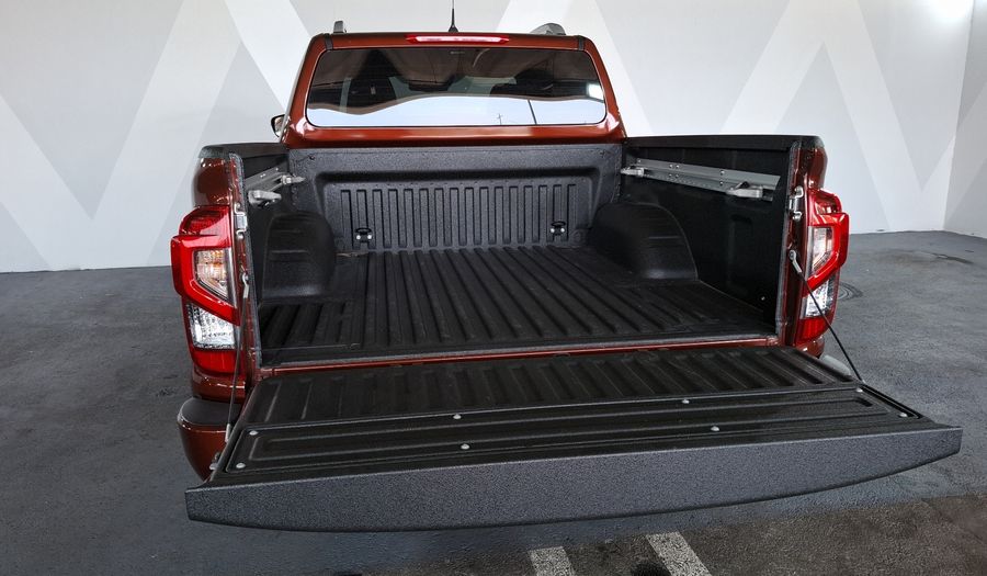 Nissan Frontier 2.5 PLATINUM LE AUTO Pickup 2024