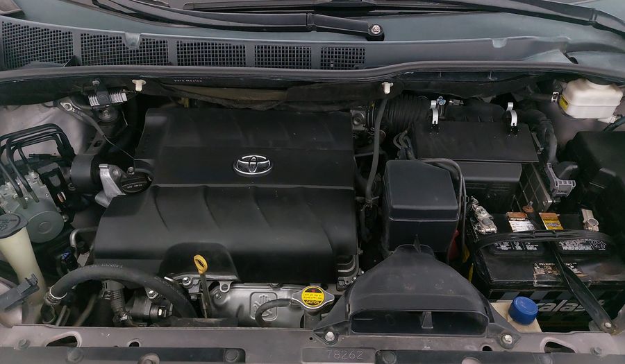 Toyota Sienna 3.5 XLE AT Minivan 2014