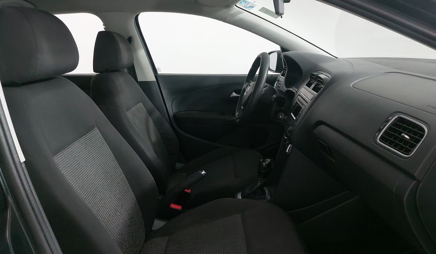 Volkswagen Polo 1.6 TIPTRONIC Hatchback 2015