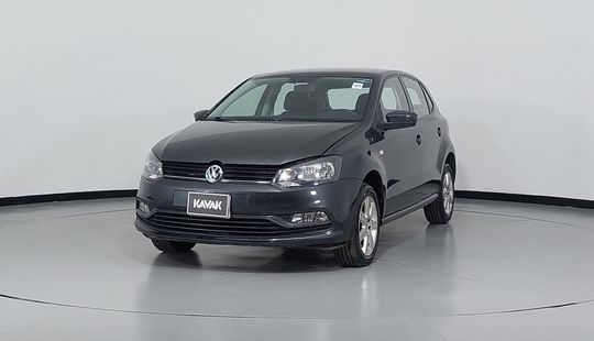 Volkswagen • Polo
