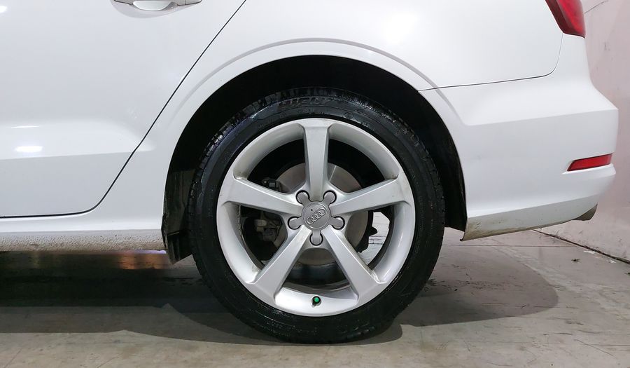 Audi A3 1.4 TFSI AMBIENTE S TRONIC Sedan 2016