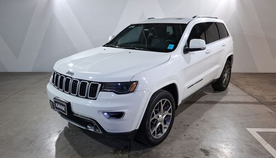 Jeep • Grand Cherokee
