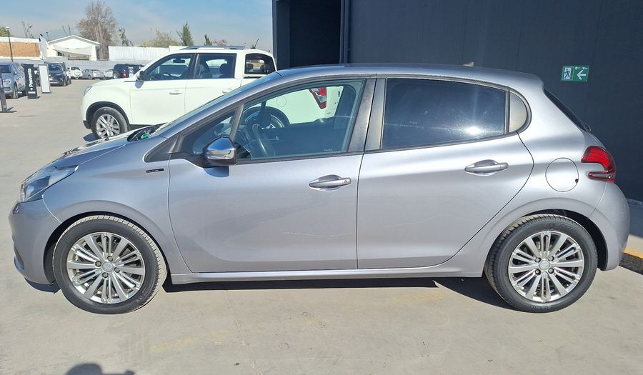 Peugeot 208 1.5 BLUEHDI 100 HP ACTIVE PACK Hatchback 2021