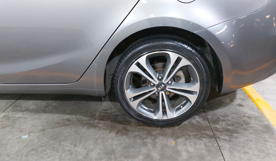 Kia Forte 2.0 SX AT Sedan 2016