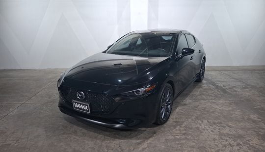 Mazda • Mazda 3