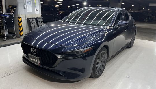 Mazda • Mazda 3