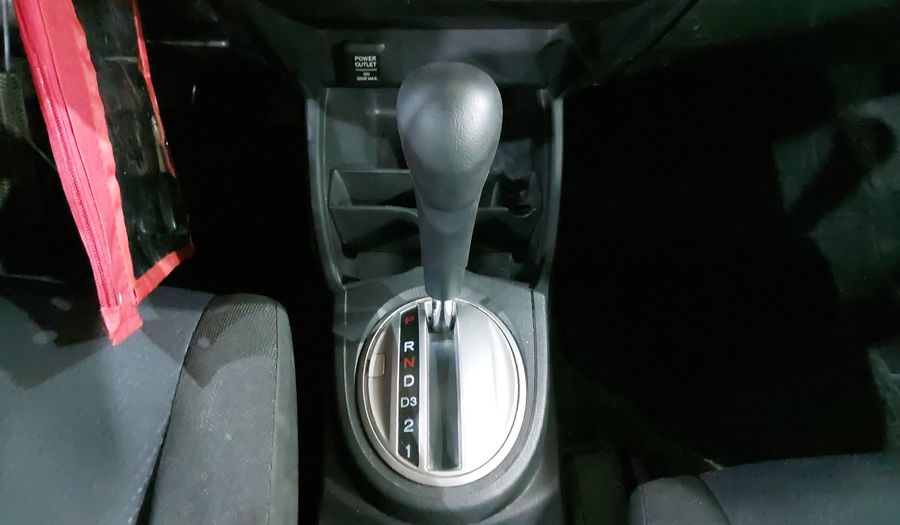 Honda Fit 1.5 LX 5AT Hatchback 2013