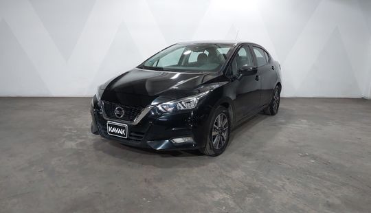 Nissan • Versa