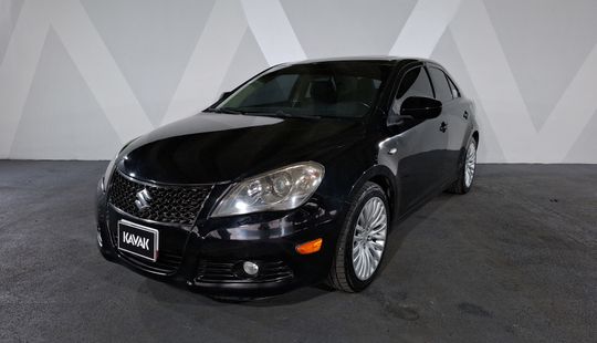 Suzuki • Kizashi
