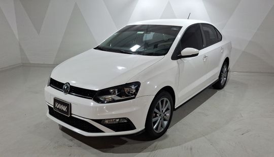 Volkswagen • Vento