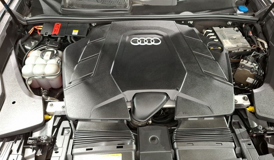 Audi Q8 3.0 MHEV 55 TFSI S LINE AUTO 4WD Suv 2019