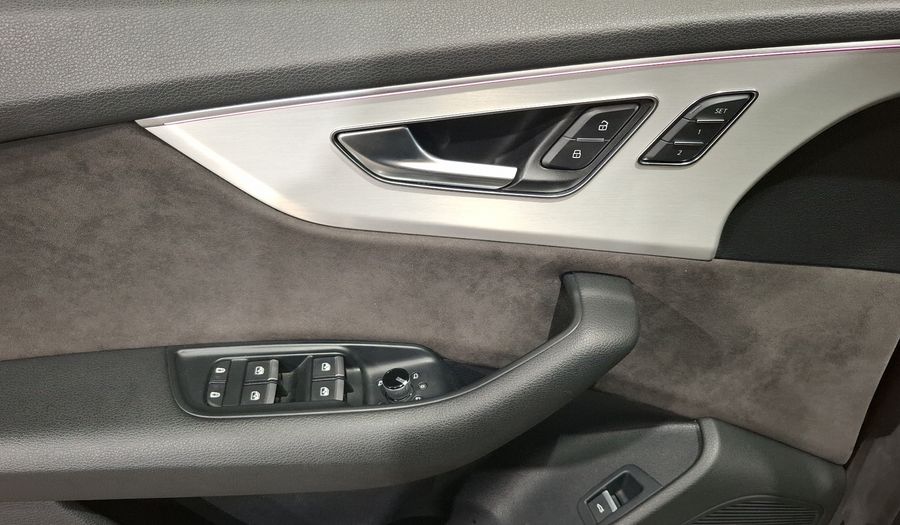 Audi Q8 3.0 MHEV 55 TFSI S LINE AUTO 4WD Suv 2019