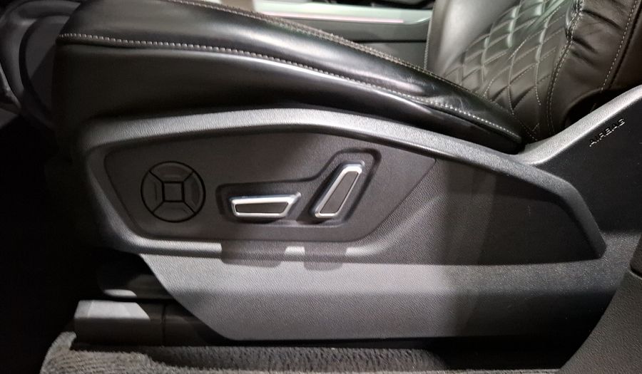 Audi Q8 3.0 MHEV 55 TFSI S LINE AUTO 4WD Suv 2019
