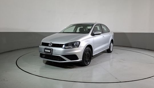 Volkswagen • Vento