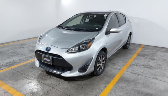 Toyota • Prius C