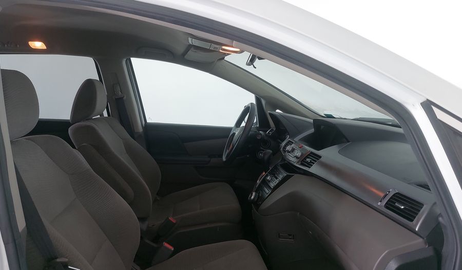Honda Odyssey 3.5 LX AT Minivan 2013