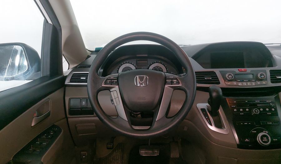 Honda Odyssey 3.5 LX AT Minivan 2013
