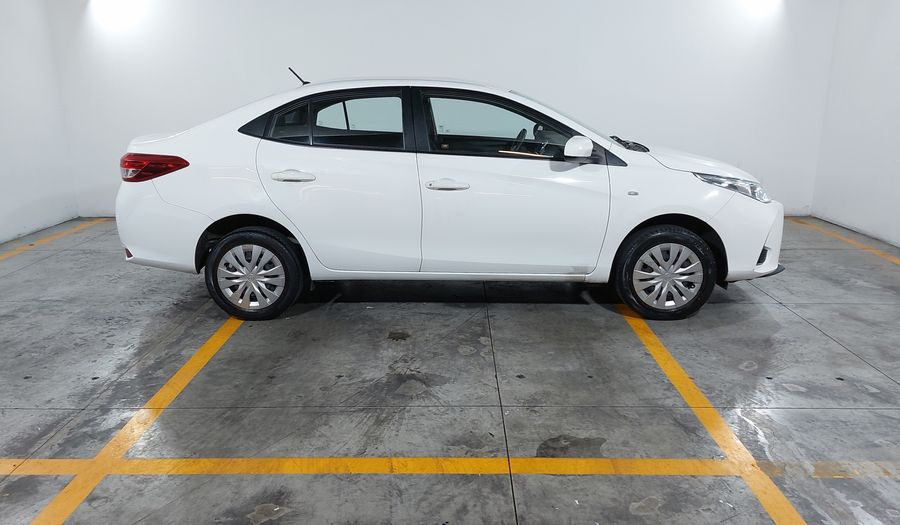 Toyota Yaris 1.5 CORE Sedan 2022