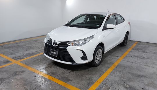 Toyota • Yaris