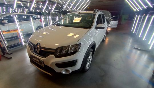 Renault • Sandero Stepway