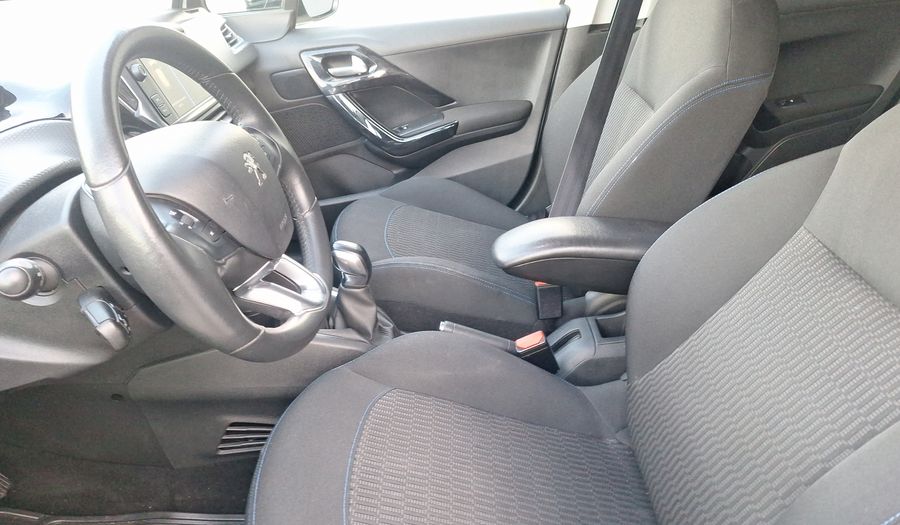 Peugeot 208 1.5 BLUEHDI 100 HP ACTIVE PACK Hatchback 2021