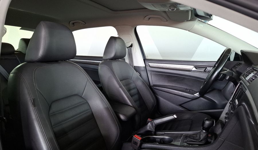 Volkswagen Passat 3.6 V6 AUTO Sedan 2018