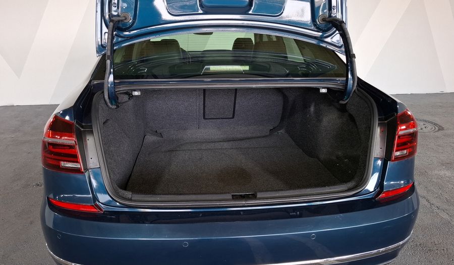 Volkswagen Passat 3.6 V6 AUTO Sedan 2018