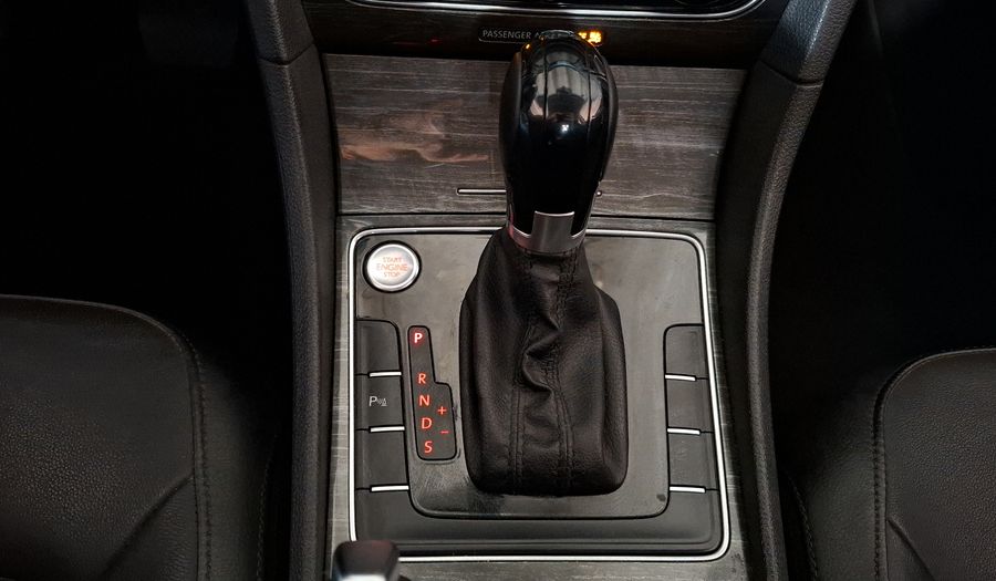 Volkswagen Passat 3.6 V6 AUTO Sedan 2018