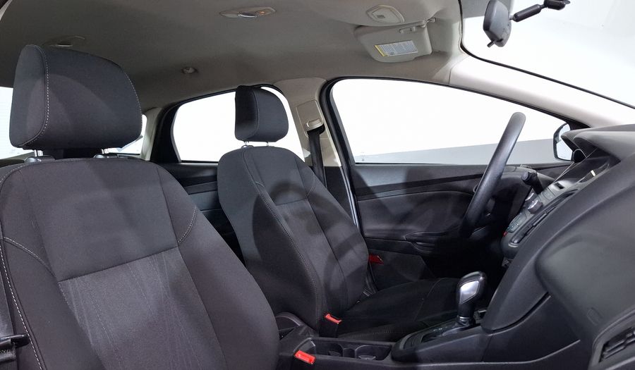 Ford Focus 2.0 S AT Sedan 2016