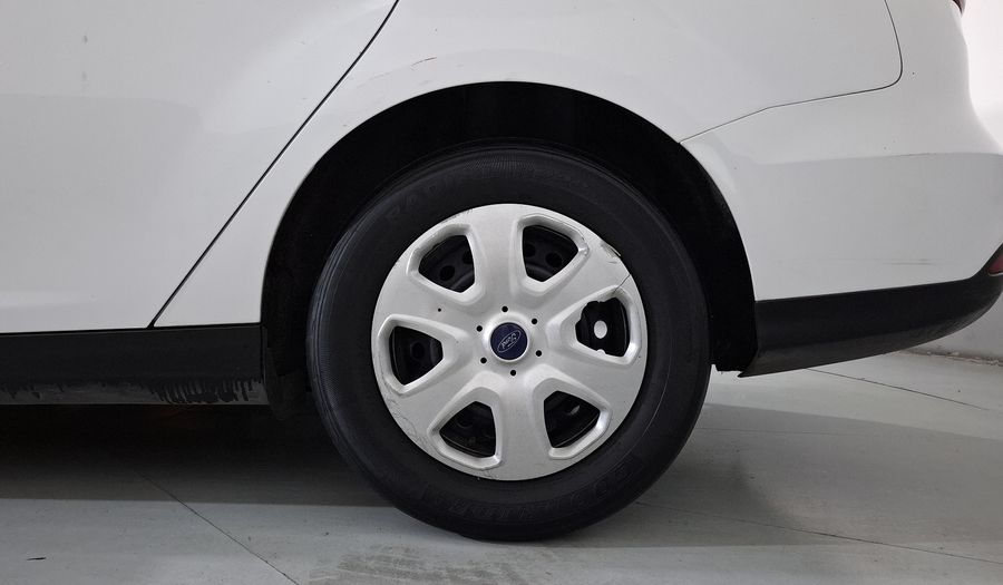 Ford Focus 2.0 S AT Sedan 2016