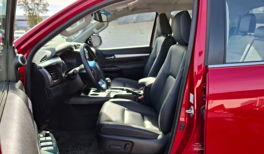 Toyota Hilux 2.8 TDI SRX AUTO 4WD C/D Pickup 2024