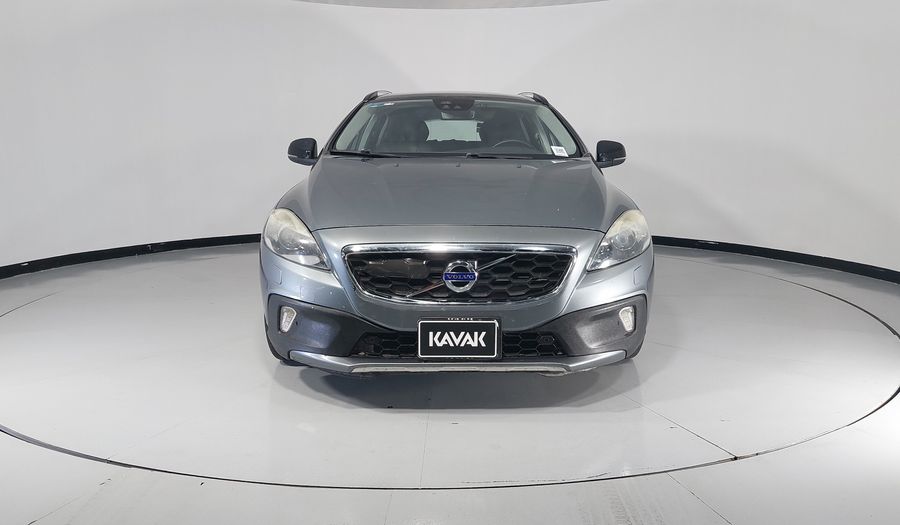 Volvo V40 2.0 MOMENTUM T4 AT AWD Hatchback 2016