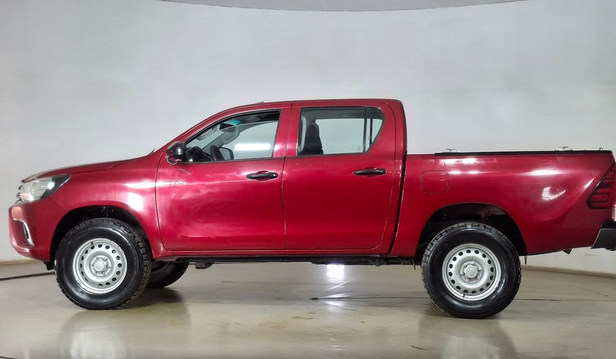 Toyota Hilux 2.4D DX Pickup 2017