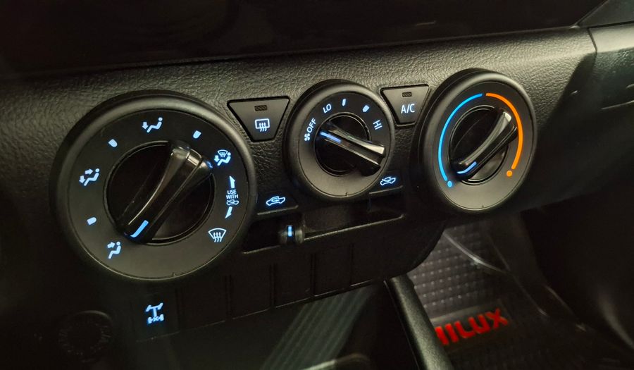 Toyota Hilux 2.4D DX Pickup 2017