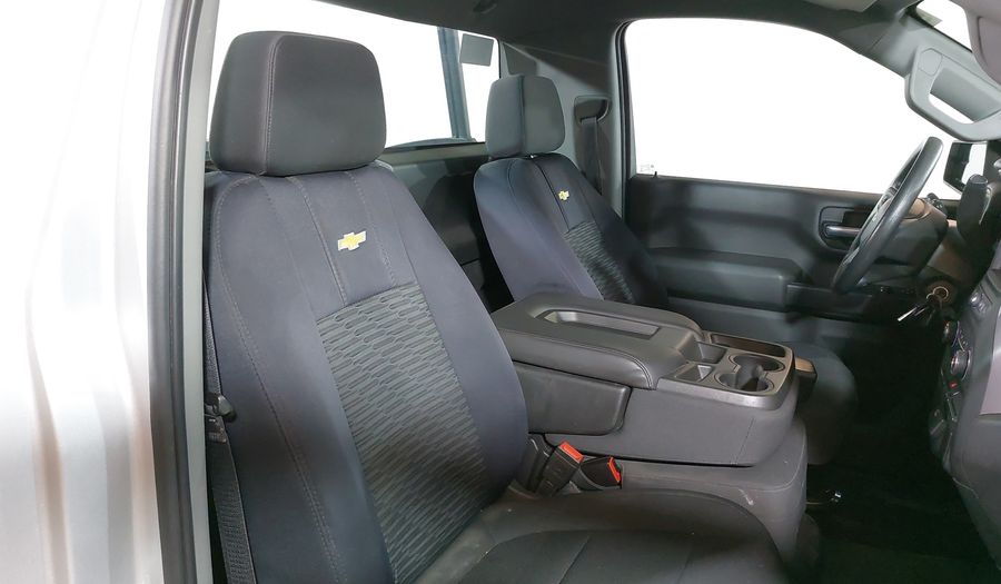Chevrolet Silverado 1500 4.3 SILVERADO WT CAB REG B AUTO 4WD Pickup 2020