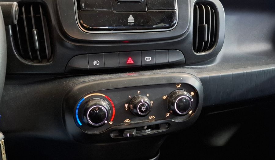 Fiat Mobi 1.0 EASY Hatchback 2017