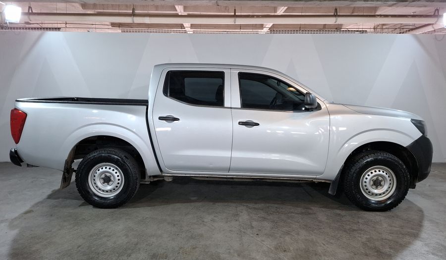 Nissan Np300 2.5 DOBLE CABINA S TM AC PAQ. SEG. Pickup 2019