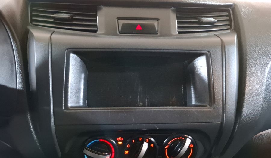 Nissan Np300 2.5 DOBLE CABINA S TM AC PAQ. SEG. Pickup 2019
